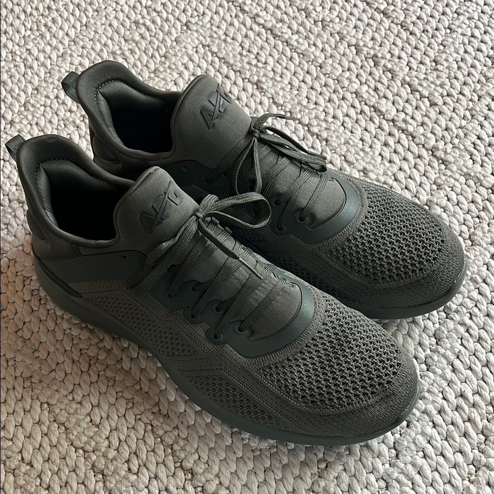 APL Men’s Techloom Tracer